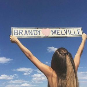 Brandy Melville sign